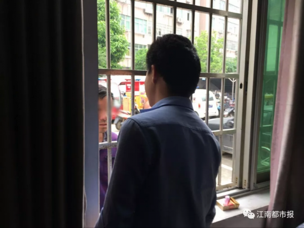 【打传行动让父子重聚，悄悄扑向传销组织】男子与女友见面4天向家里要7万元订婚 原来陷传销(图2)