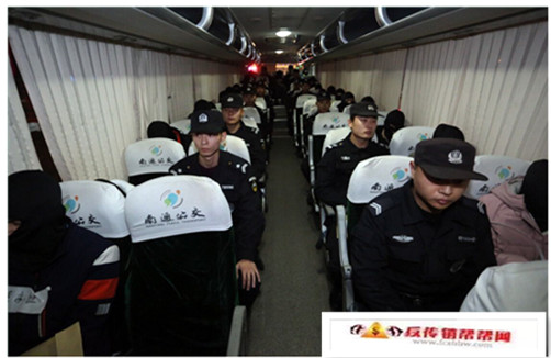 【南通公安破获特大传销案，抓获传销人员249名】“老总”“主任”一窝端！南通公安破获特大传销案，抓获传销人员249名(图1)
