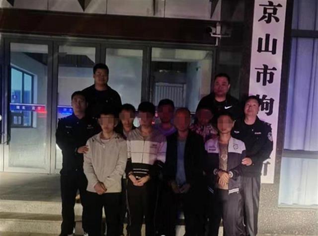 河南小伙约会“网友”身陷传销 警方20小时成功解救(图2)